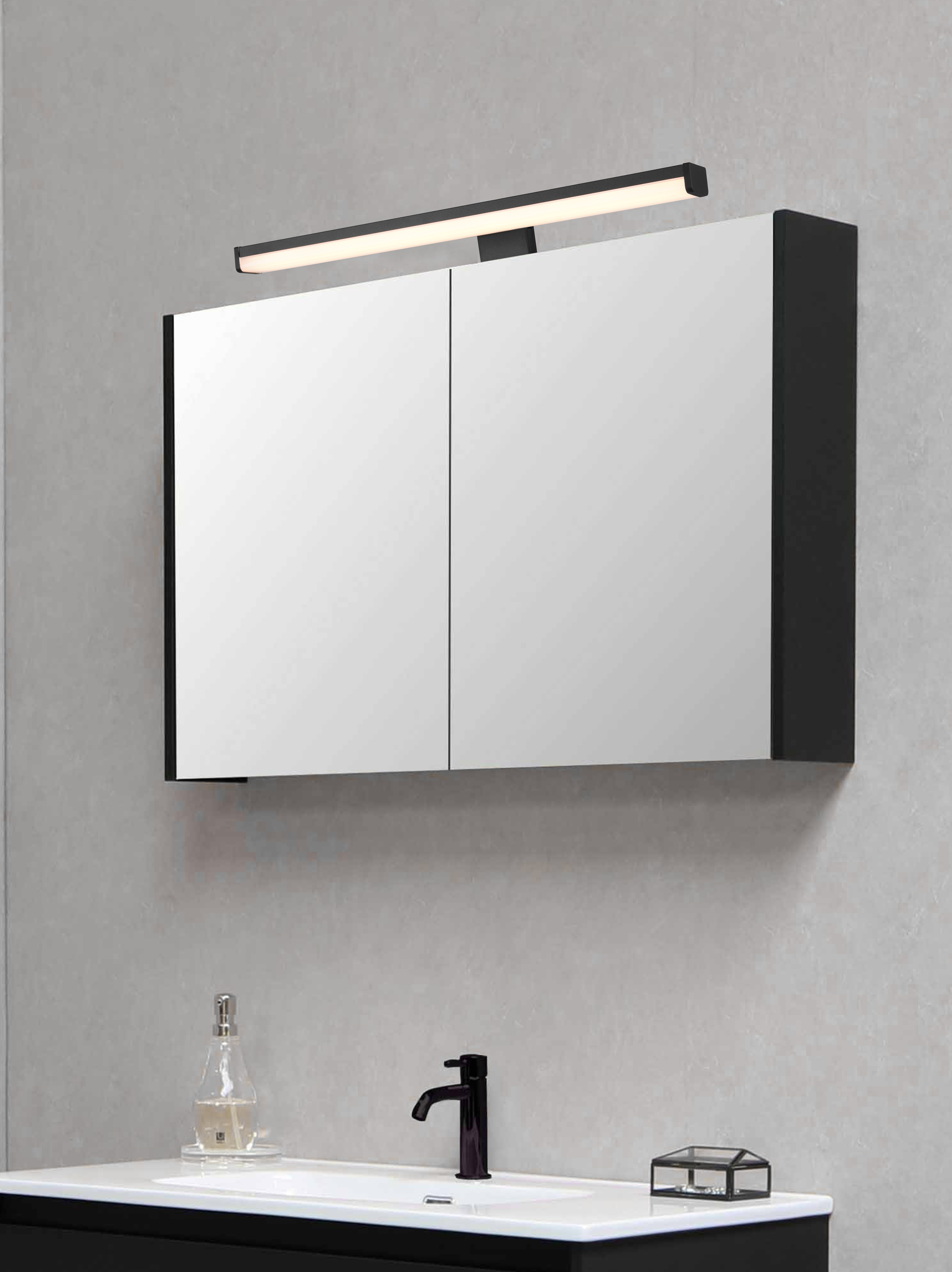 LINO H2O APPLIQUE NERO ANCHE CON POSSIBILITA' DI AVVITARE SU SPECCHIO IP44 L. 40CM